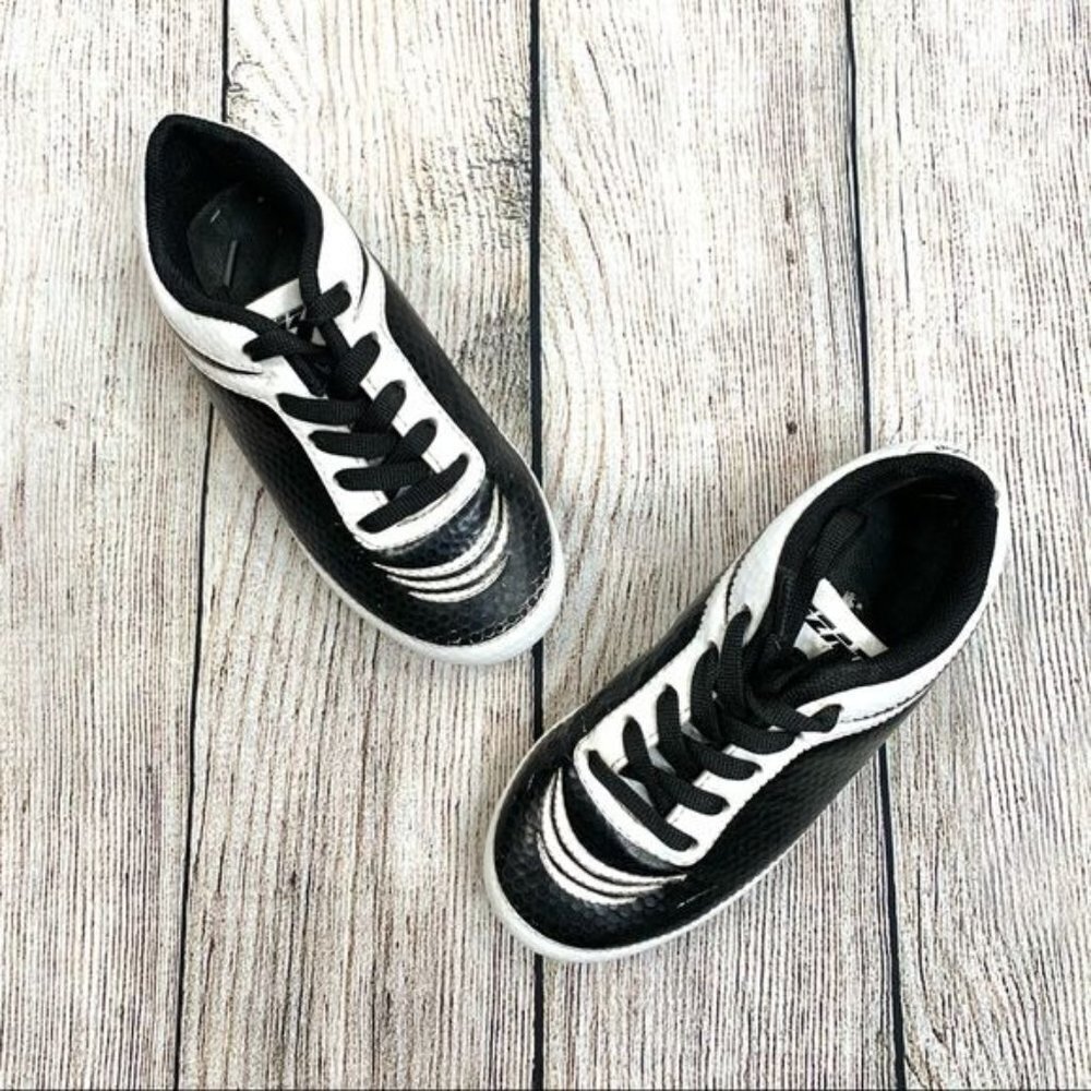 Vizari Kids Black and White Soccer Shoes